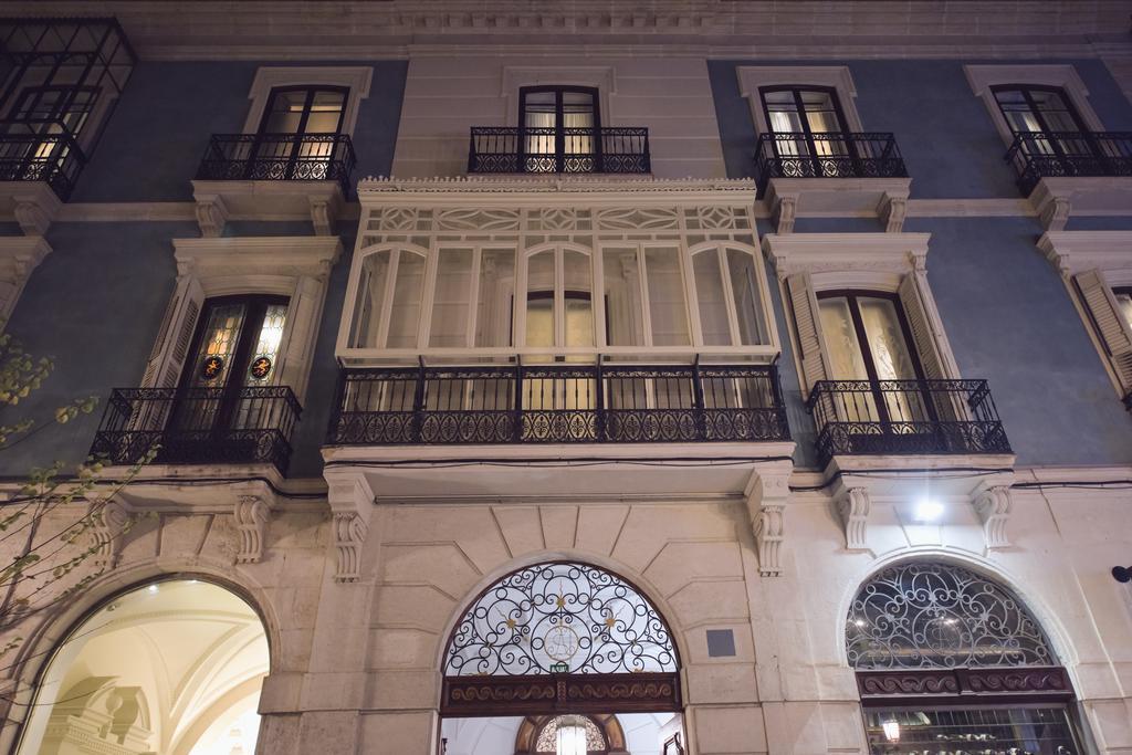 Palacio Salvetti Suites Alicante Bagian luar foto